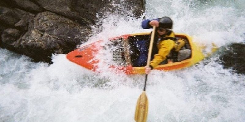 Best Whitewater Kayak for Beginners